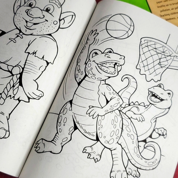 Coloring & Activity Books - Picture 5 of 8